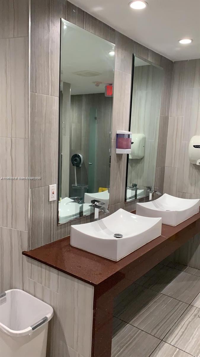 PARKER DORADO CONDO - Residential Lease