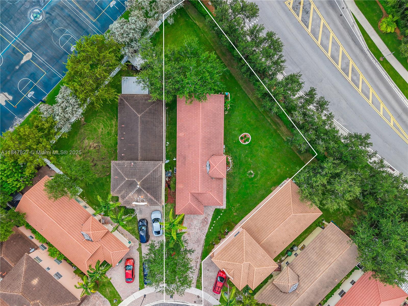 PORTOFINO PALMS - Residential