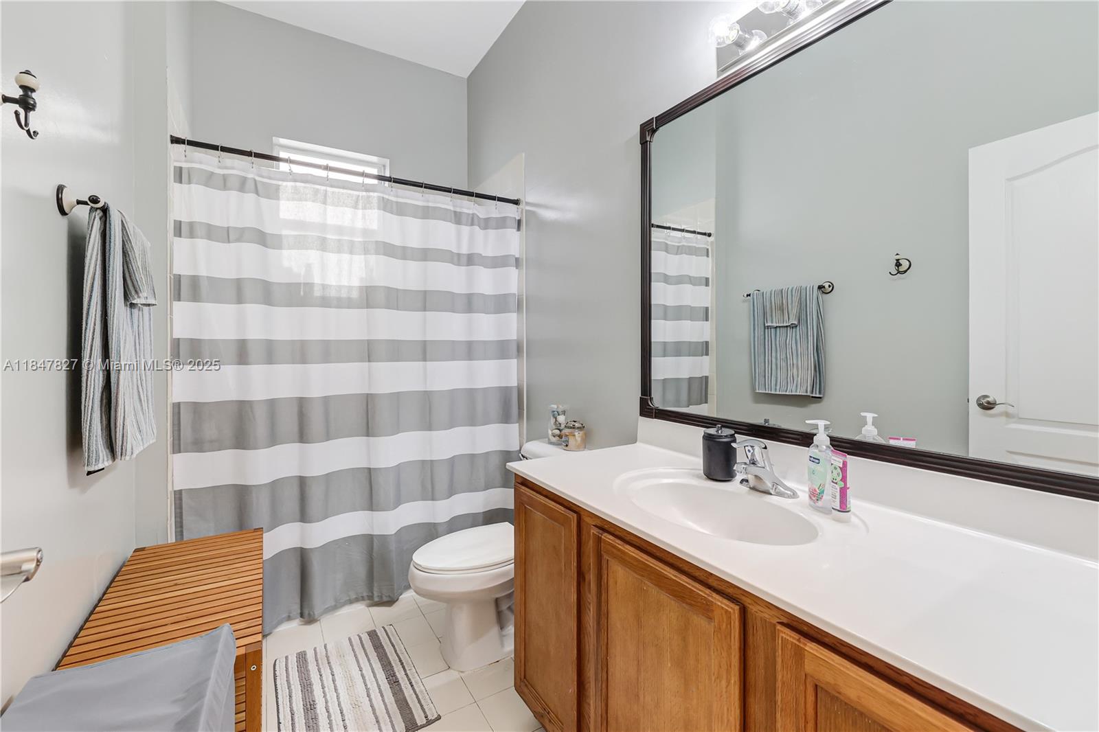 PORTOFINO PALMS - Residential