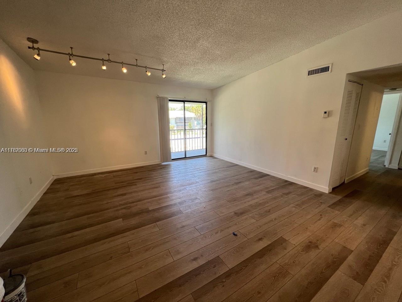 9715 Hammocks Blvd 203, Miami, Broward County, Florida - 2 Bedrooms  
2 Bathrooms - 