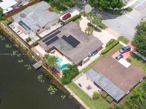 A home in Cooper City