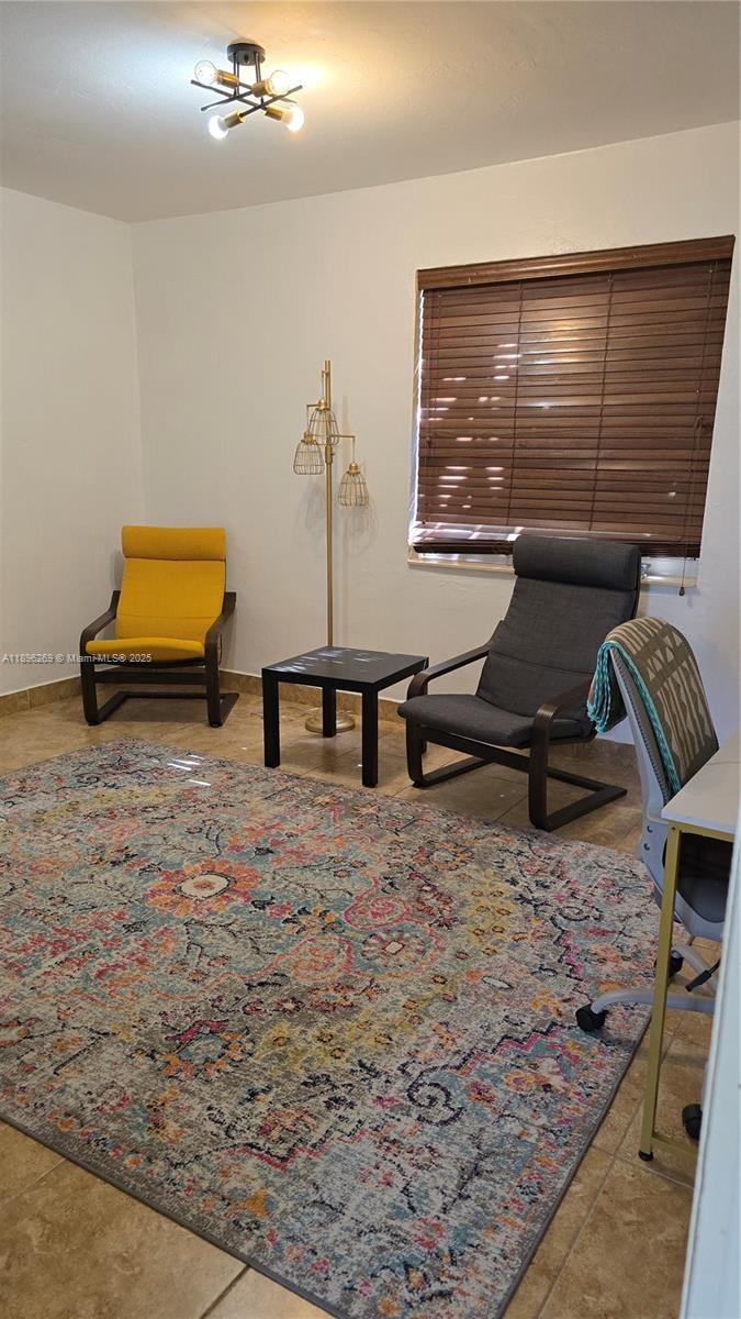 ALDEN MANOR - Residential Lease