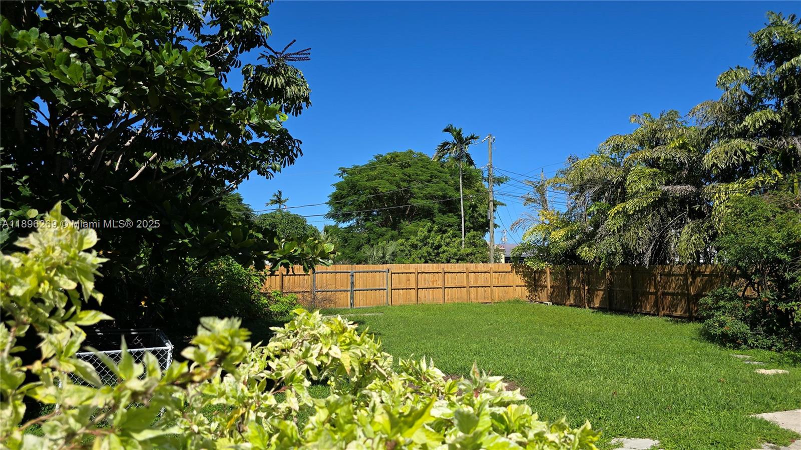 ALDEN MANOR - Residential Lease
