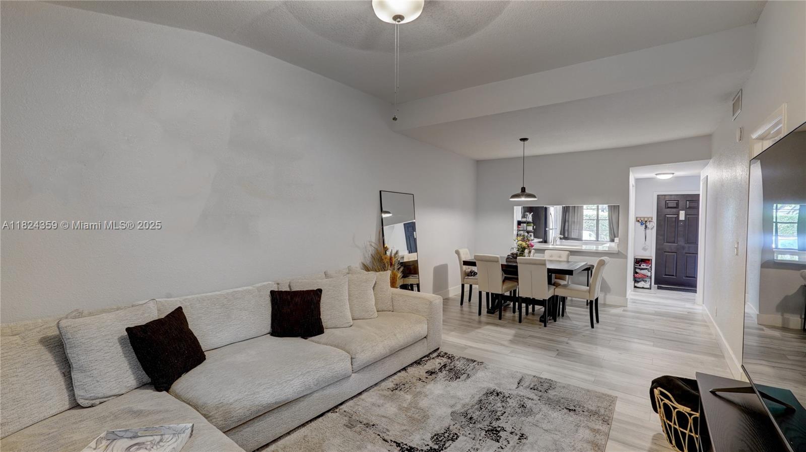 Rental Property at 110 Sw 97th Ave, Pembroke Pines, Miami-Dade County, Florida - Bedrooms: 3 
Bathrooms: 3  - $3,200 MO.
