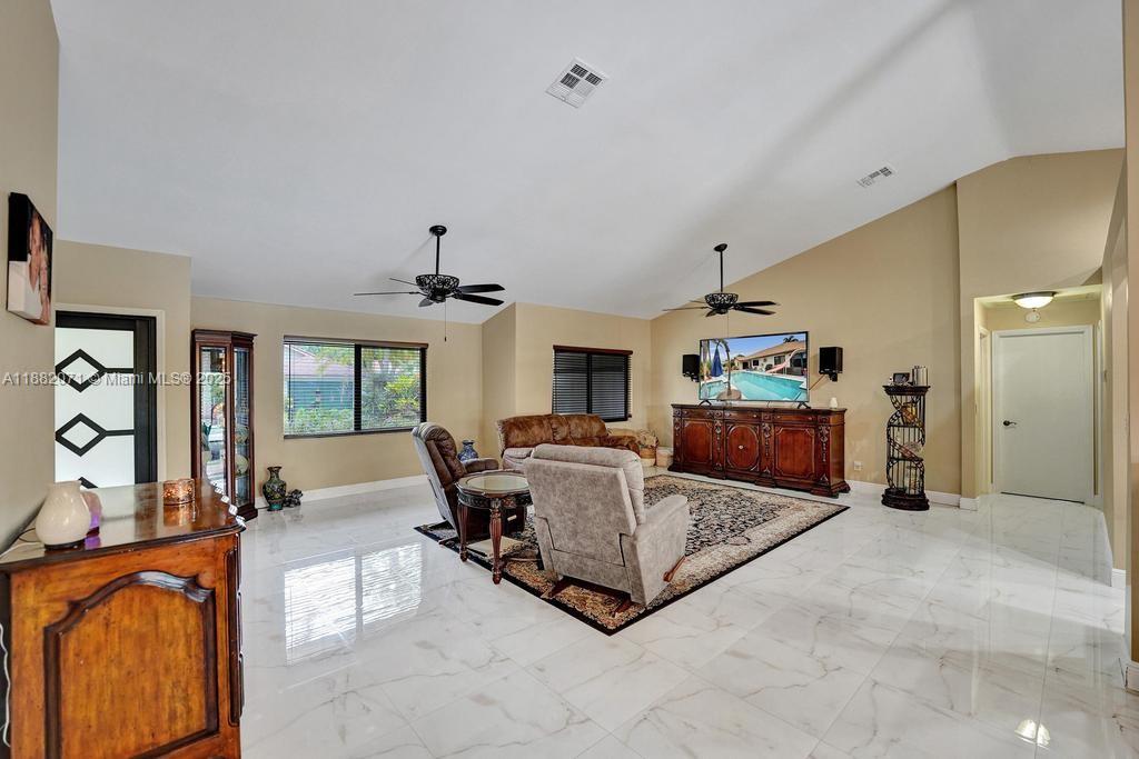 FOREST RIDGE - Residential