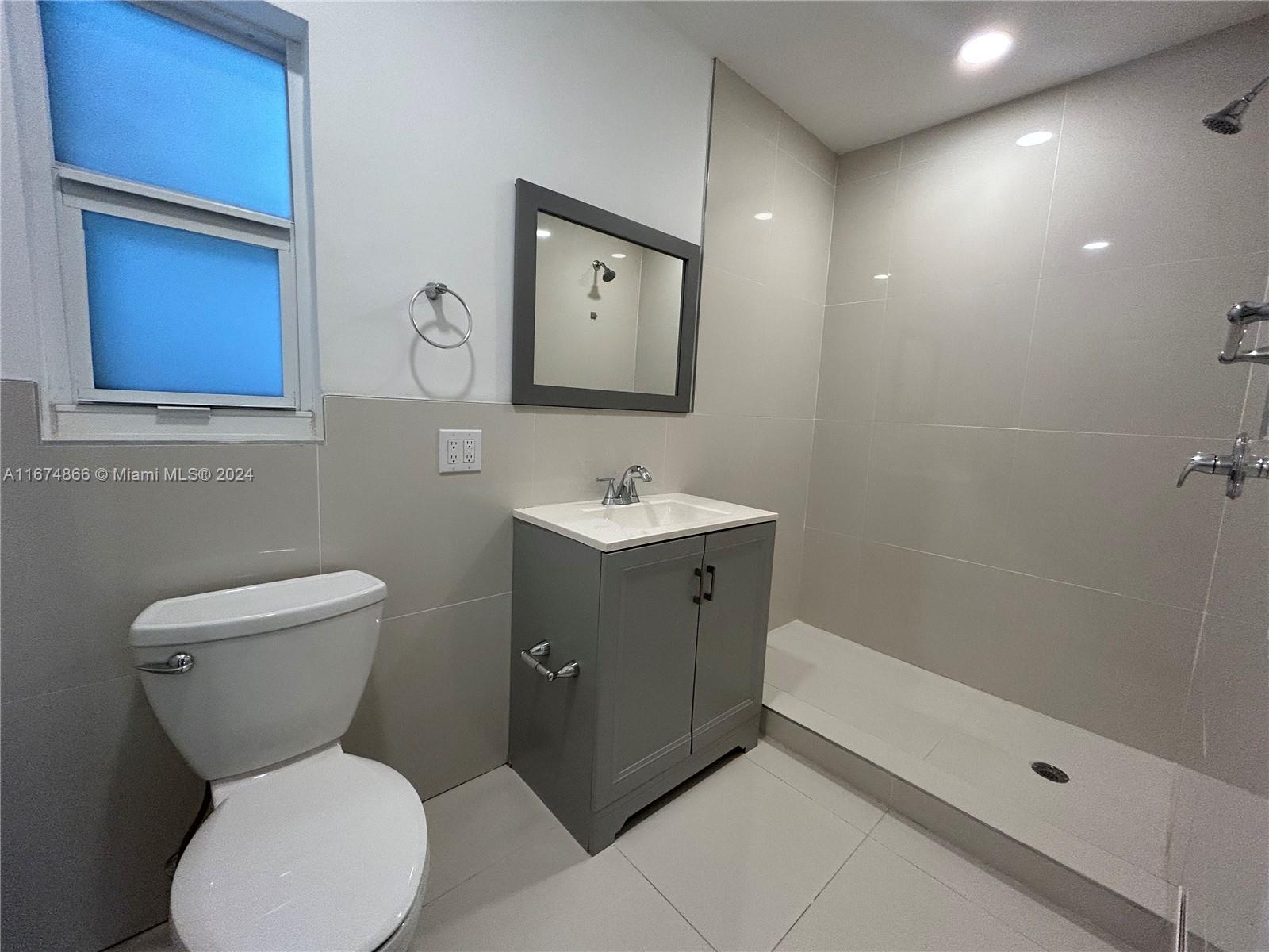 DIXIE HIGHWAY TRACK - Residential Income