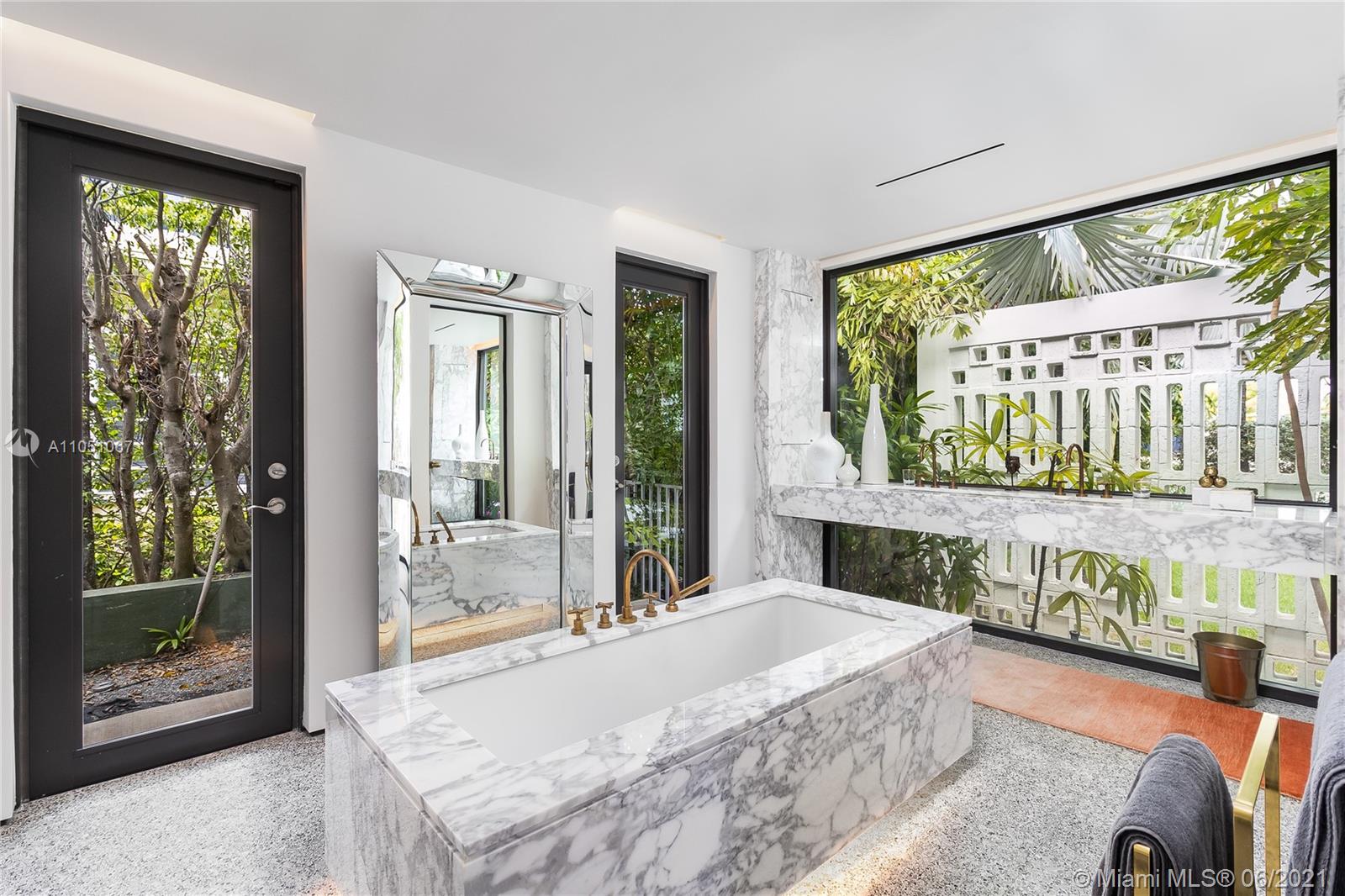 FLAMINGO TERRACE SUB - Residential