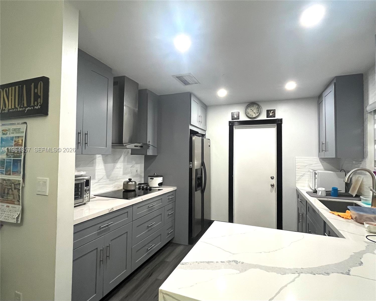 EUREKA MANOR SEC 2 - Residential