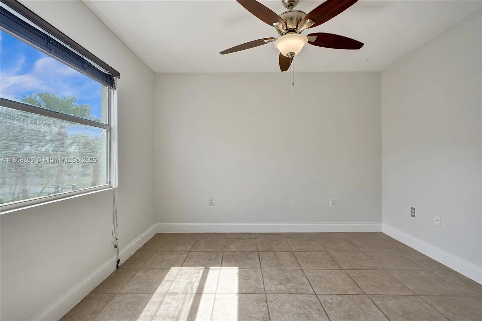 Miami, Florida 33155, United States, 2 Bedrooms Bedrooms, ,2 BathroomsBathrooms,Residential,Active,135474