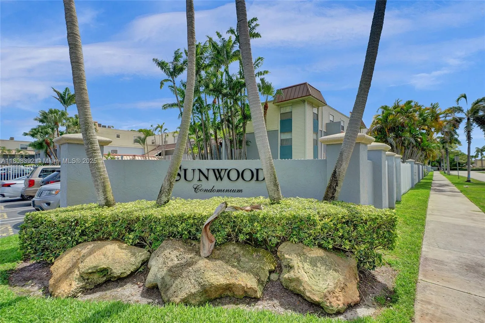 Miami, Florida 33155, United States, 2 Bedrooms Bedrooms, ,2 BathroomsBathrooms,Residential,Active,135474