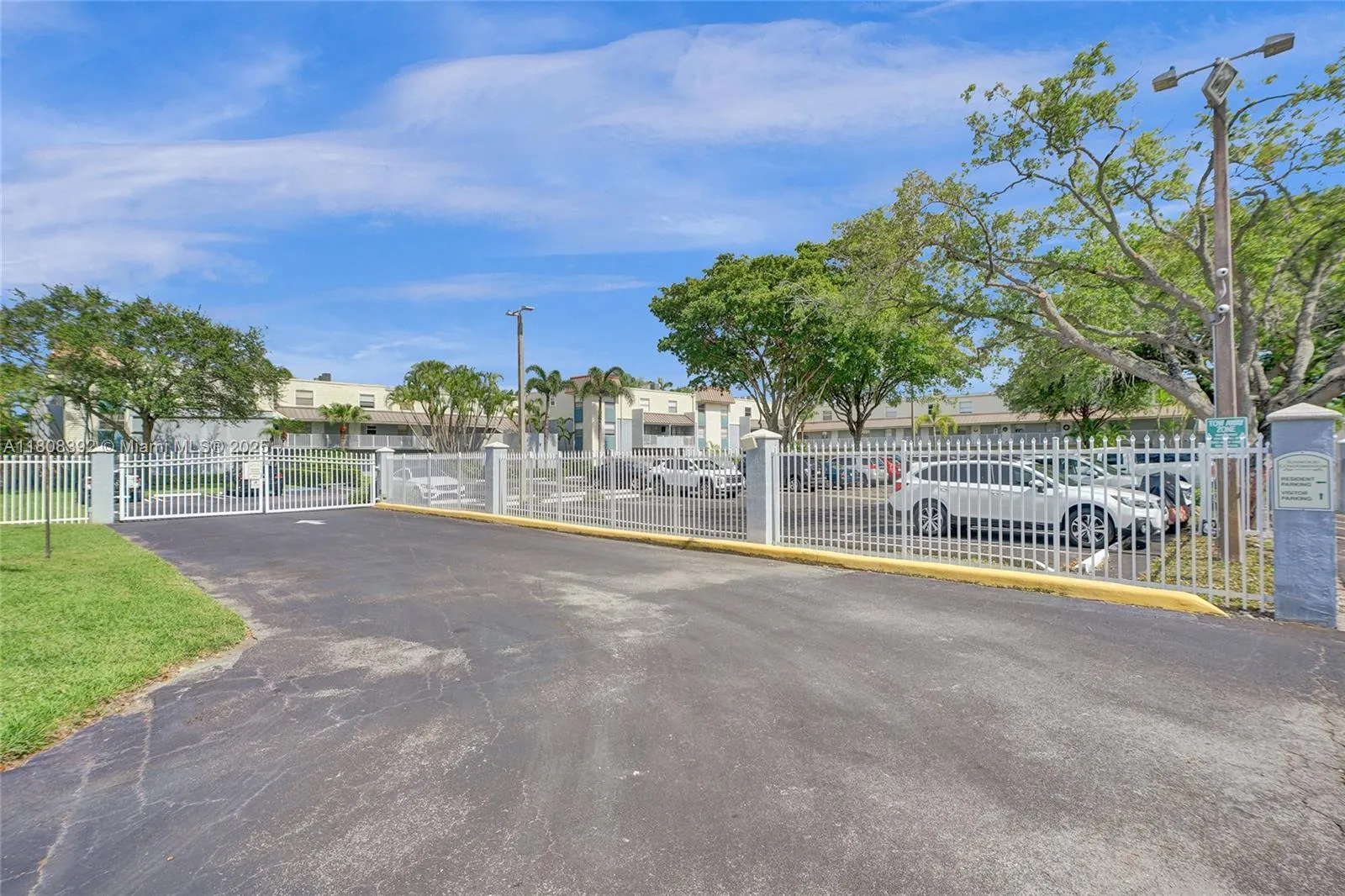 Miami, Florida 33155, United States, 2 Bedrooms Bedrooms, ,2 BathroomsBathrooms,Residential,Active,135474