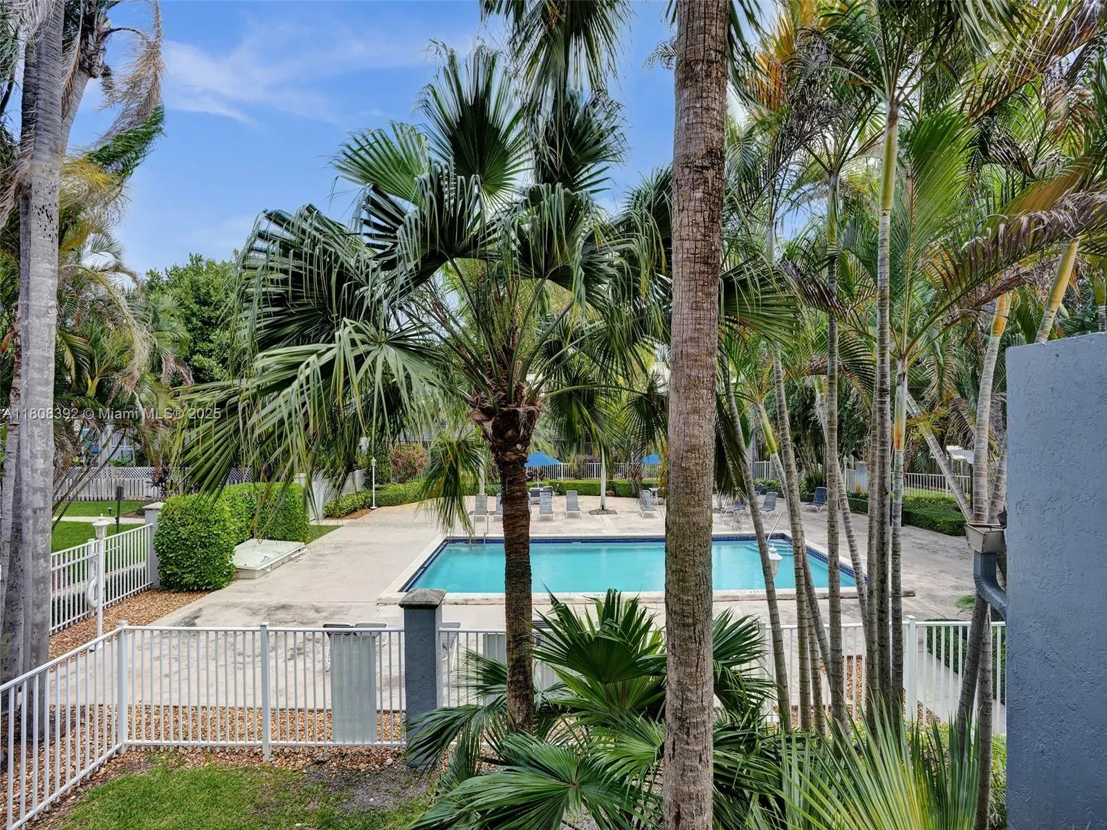 Miami, Florida 33155, United States, 2 Bedrooms Bedrooms, ,2 BathroomsBathrooms,Residential,Active,135474