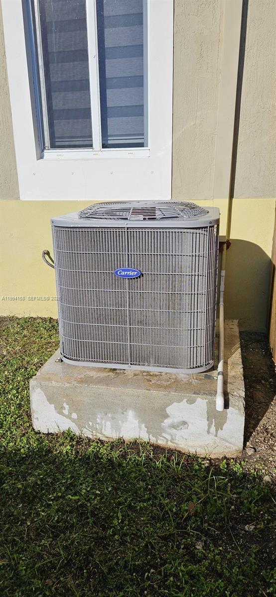 TOWNS AT SEASCAPE - Residential