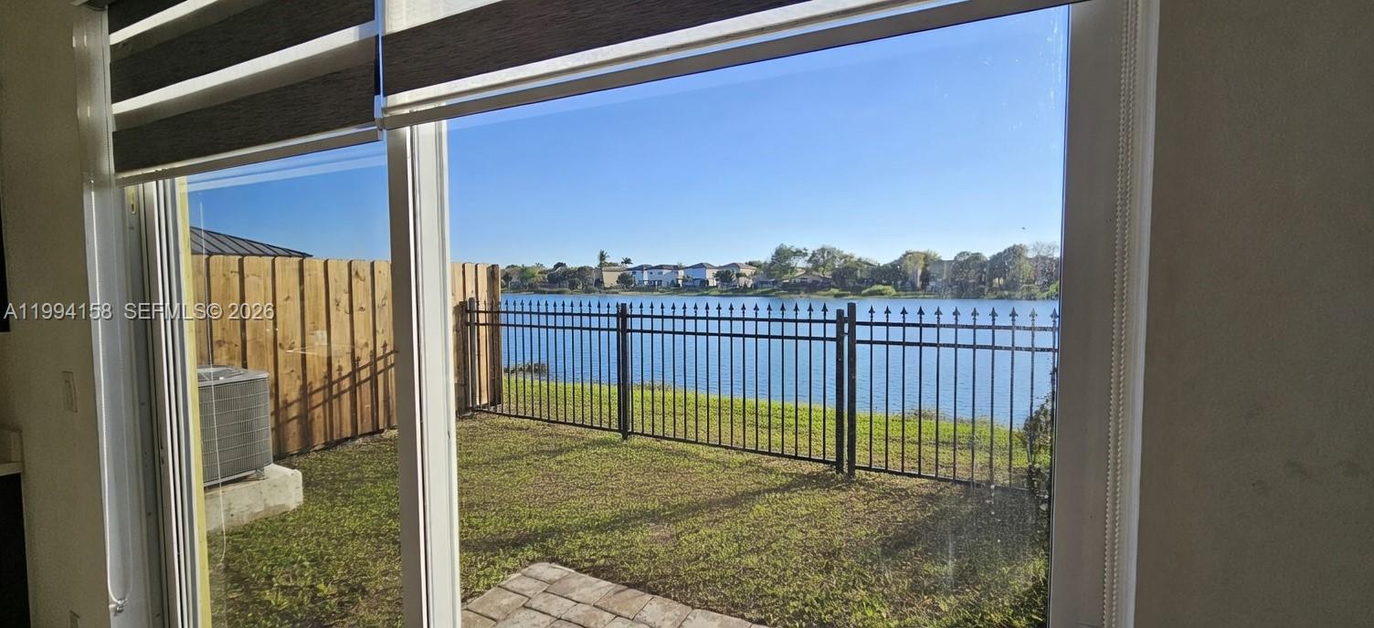 TOWNS AT SEASCAPE - Residential