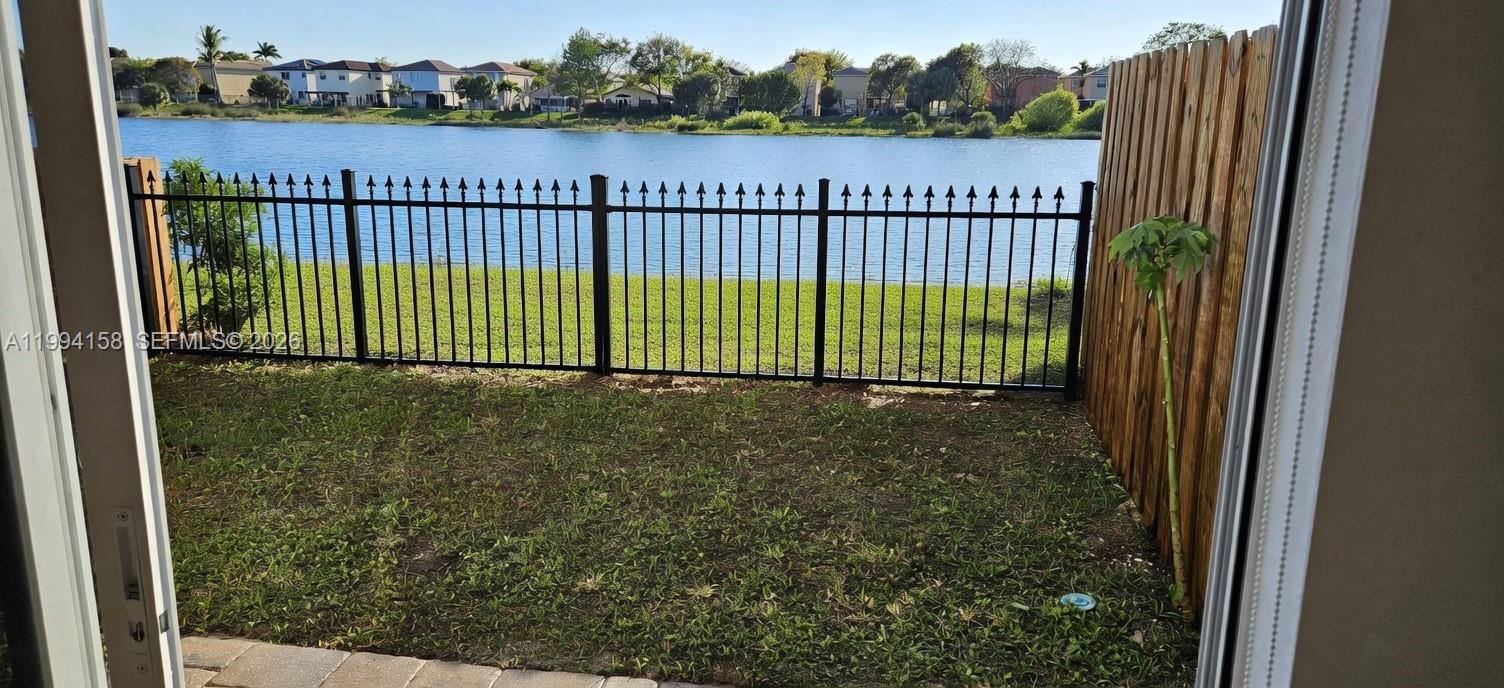 TOWNS AT SEASCAPE - Residential