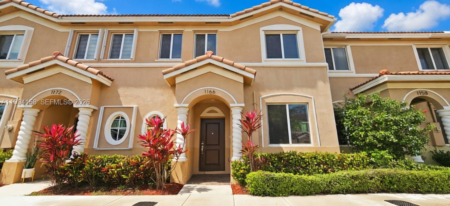 TOWNS AT SEASCAPE - Residential