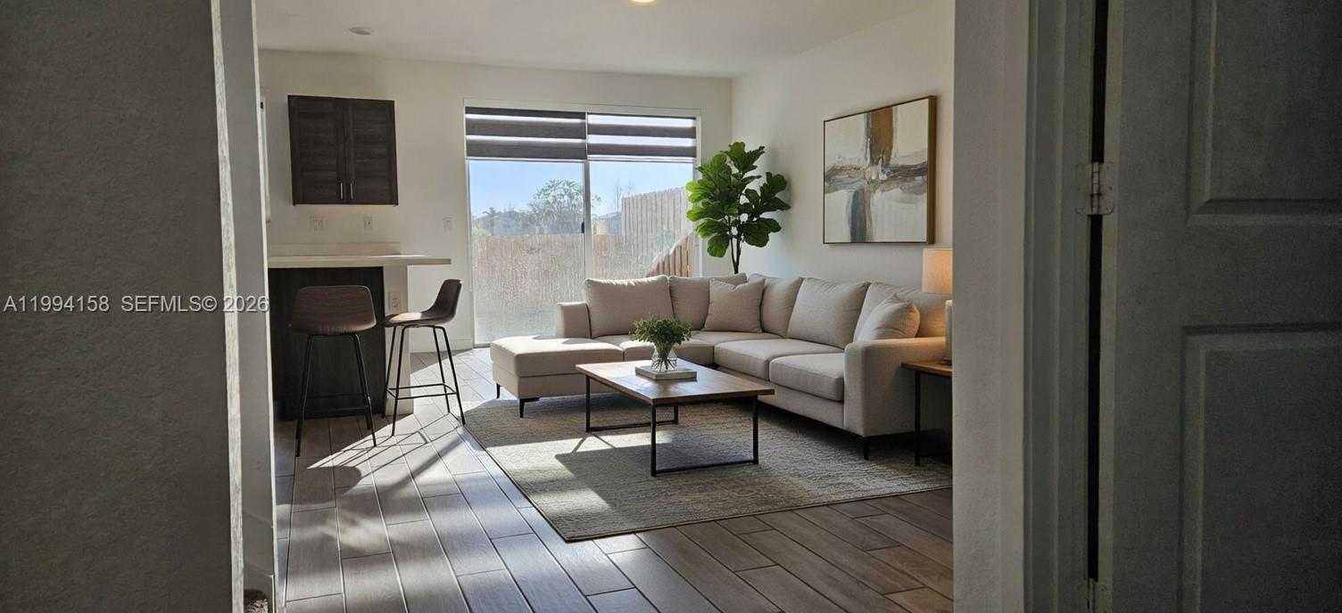 TOWNS AT SEASCAPE - Residential