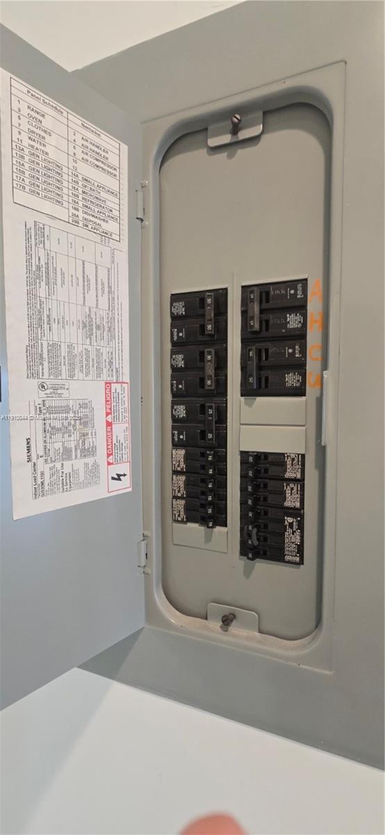 SOUTHAMPTON CONDOMINIUM J - Residential