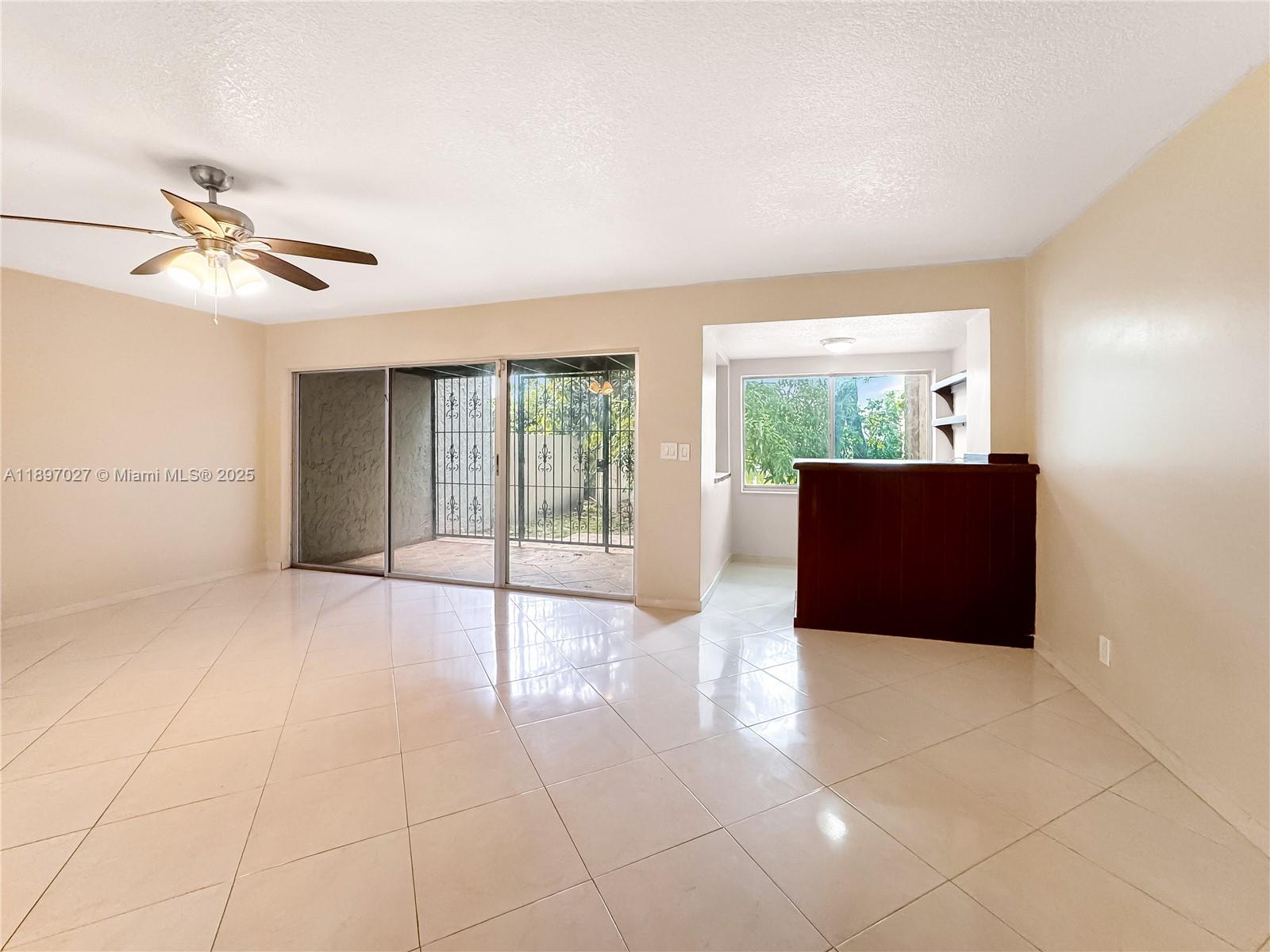 WIMBLEDON TOWNHOUSE III-9 - Residential Lease