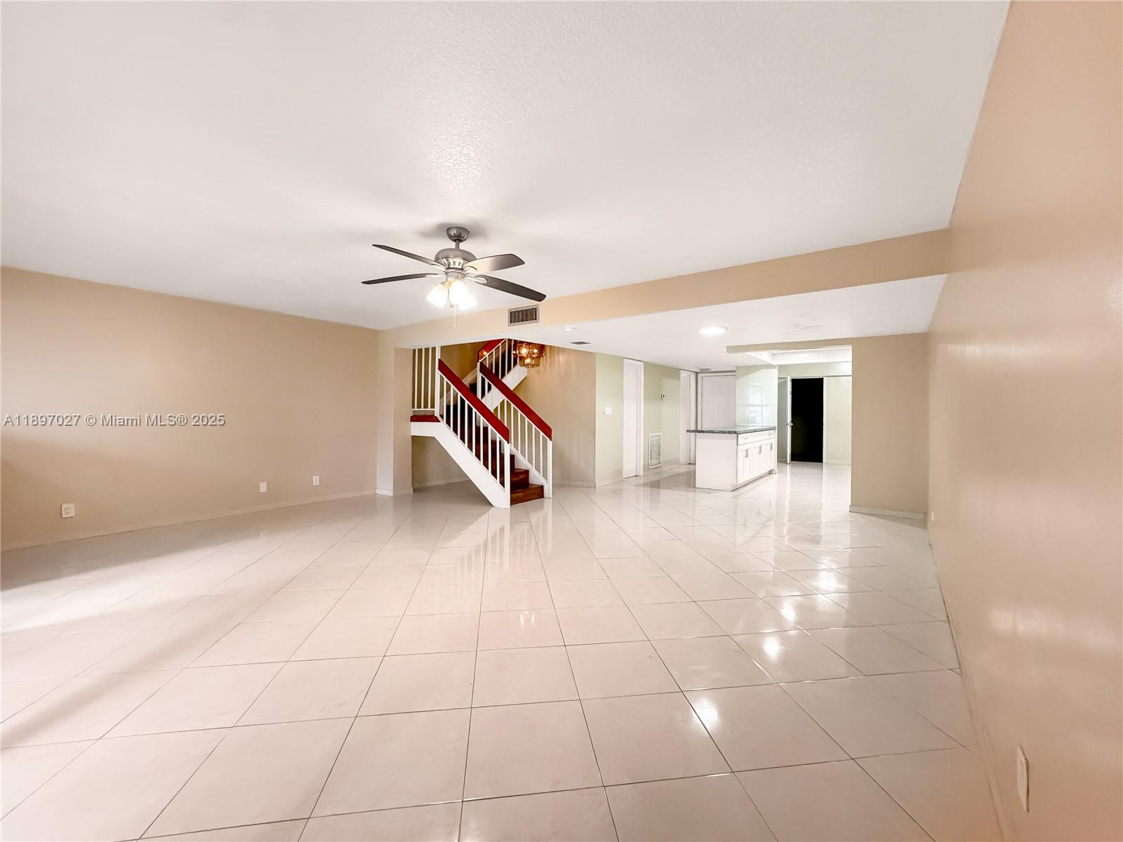 WIMBLEDON TOWNHOUSE III-9 - Residential Lease