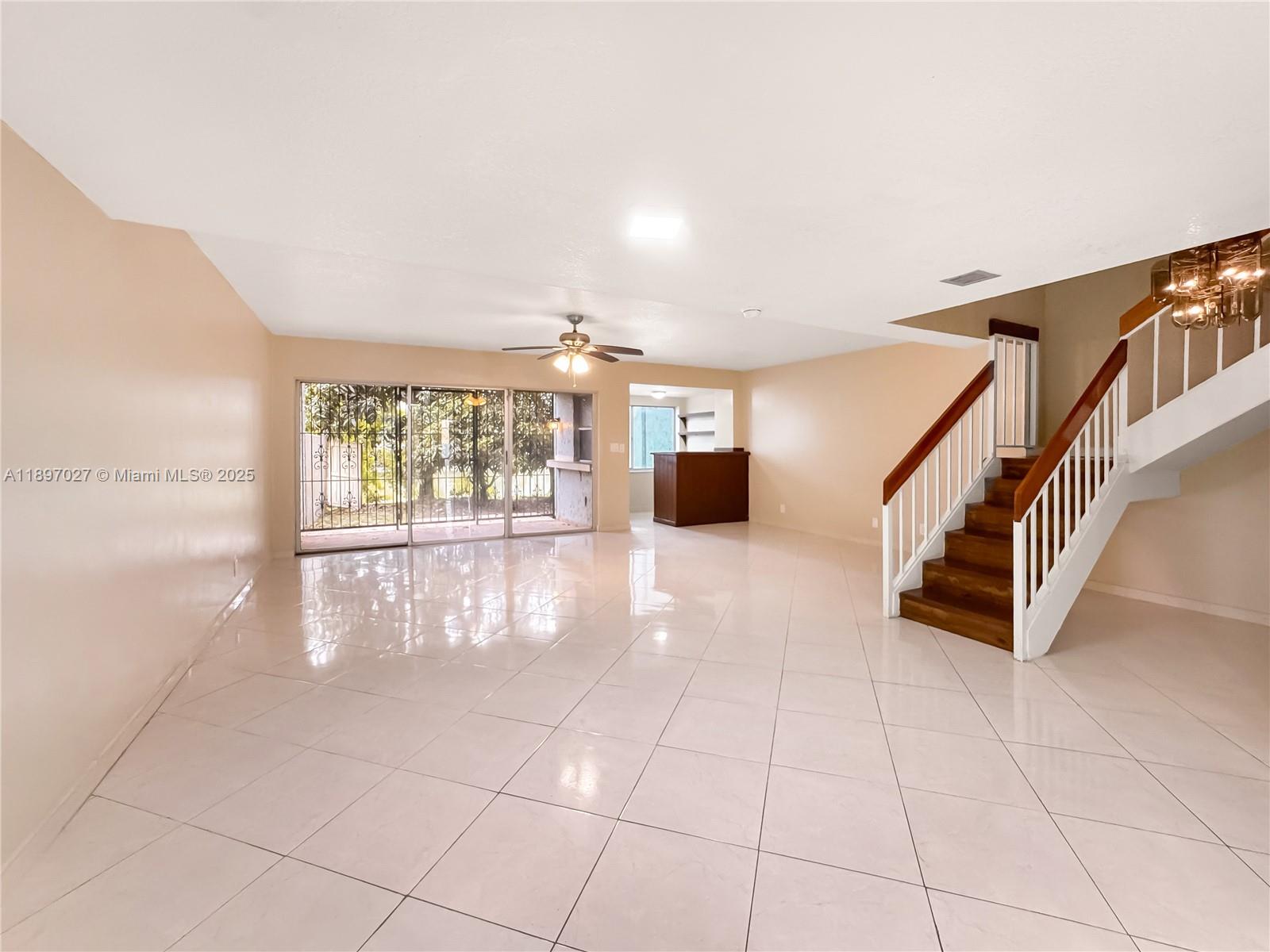 WIMBLEDON TOWNHOUSE III-9 - Residential Lease