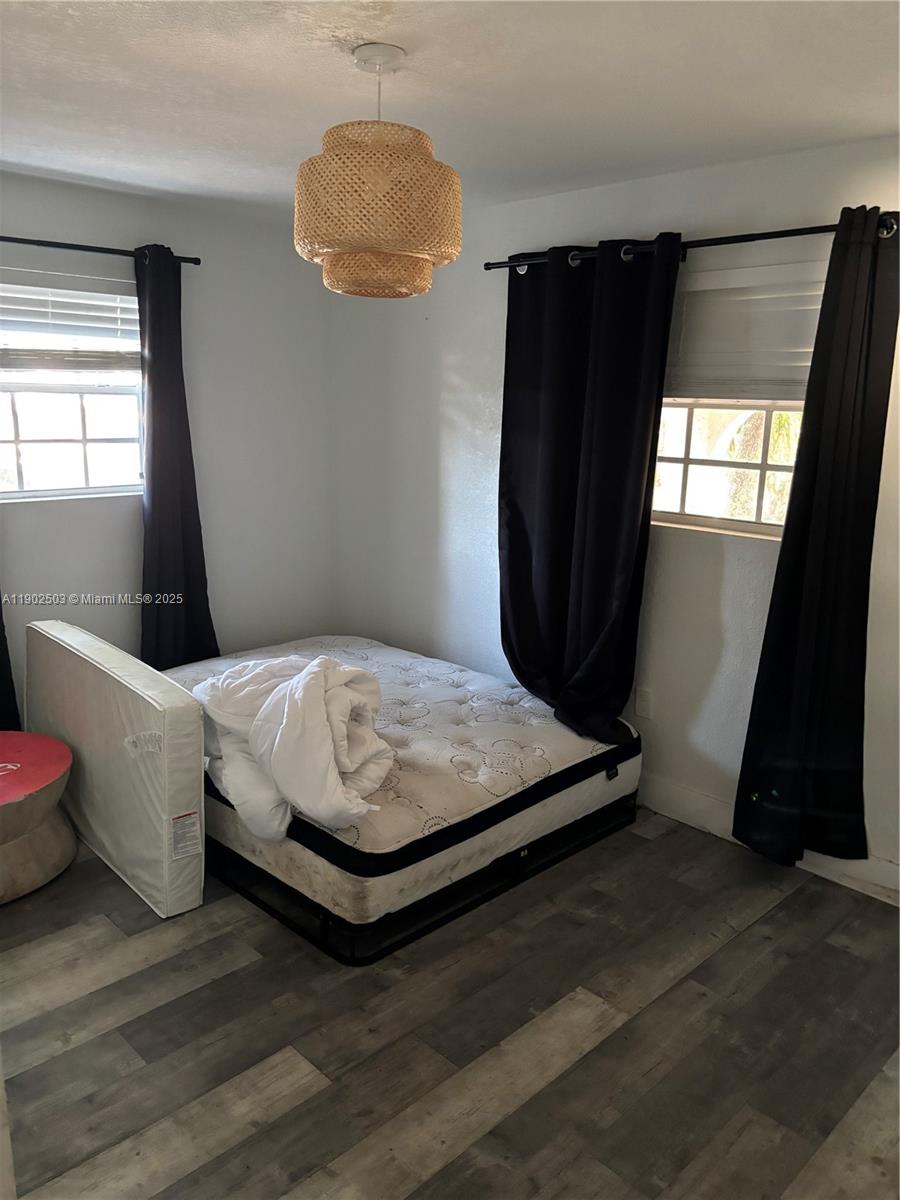 DRIFTWOOD PLAZA - Residential