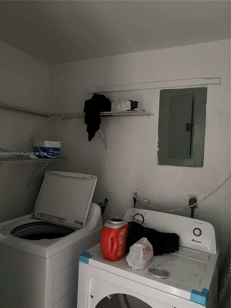 DRIFTWOOD PLAZA - Residential