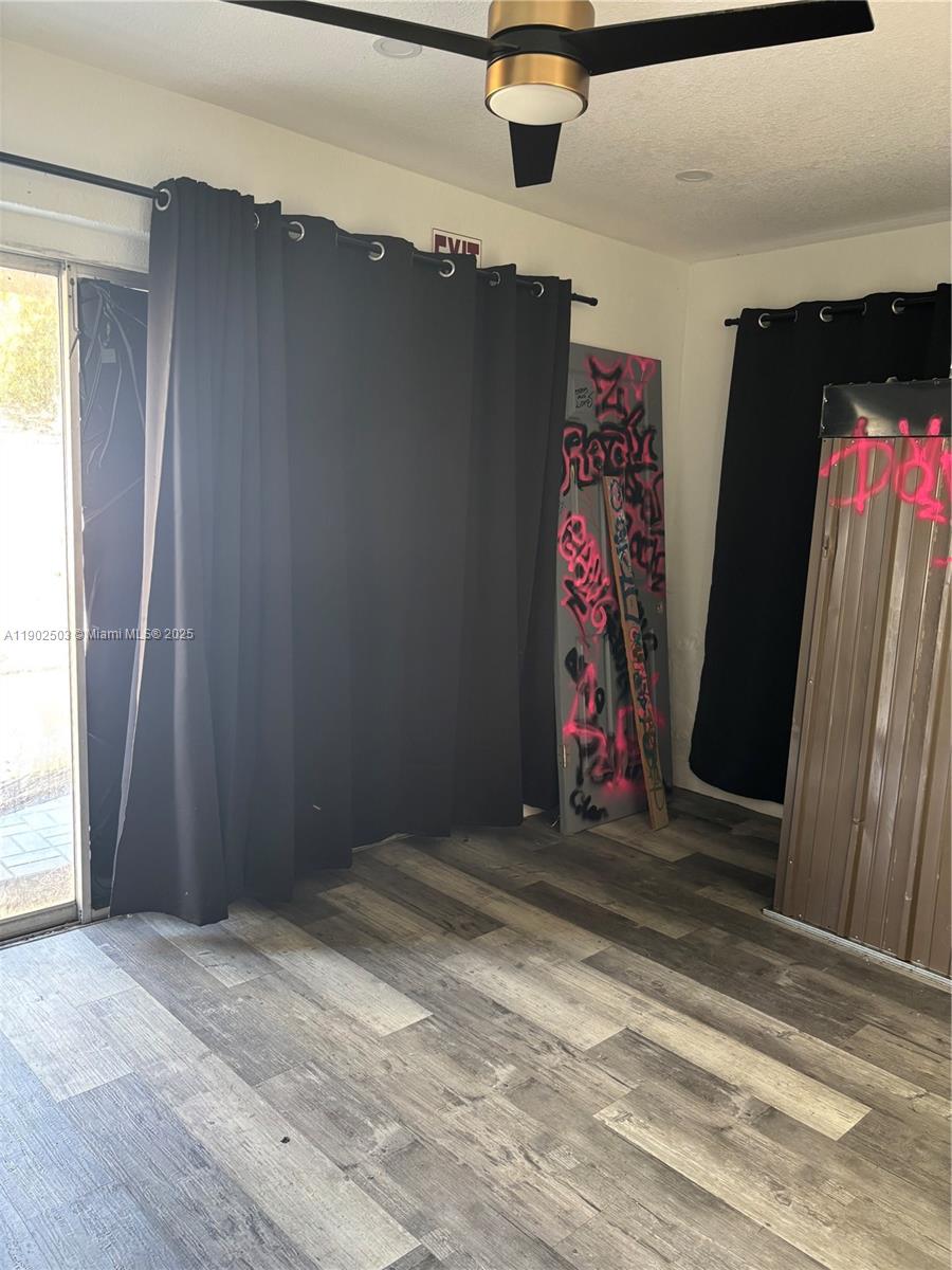 DRIFTWOOD PLAZA - Residential