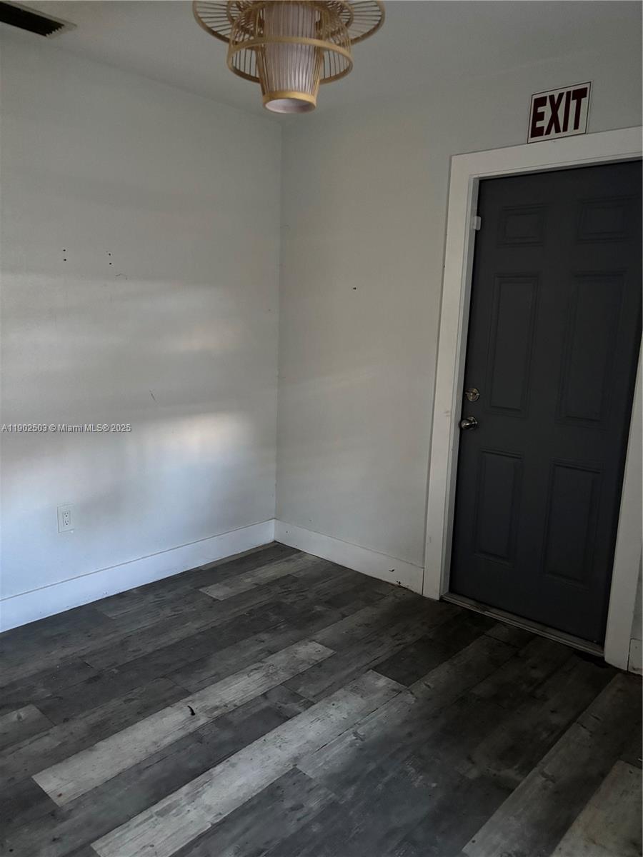 DRIFTWOOD PLAZA - Residential