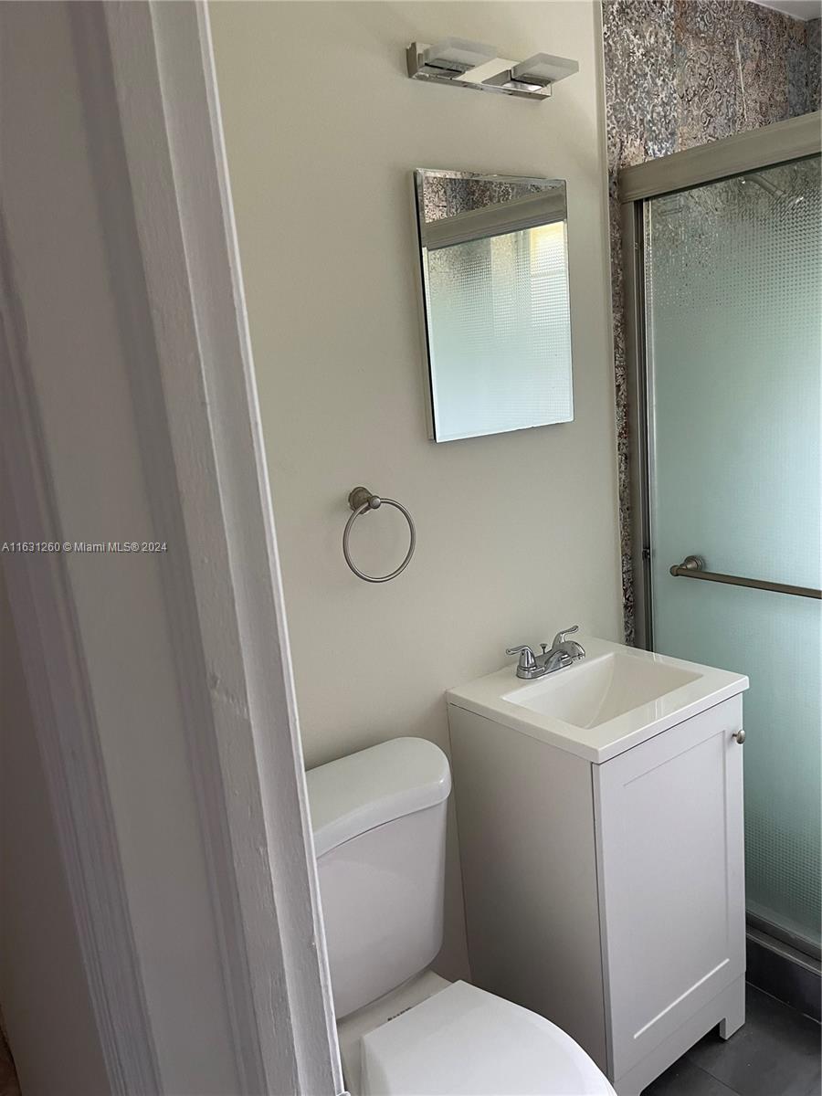 NORTH PALM BCH 3 - Residential Lease