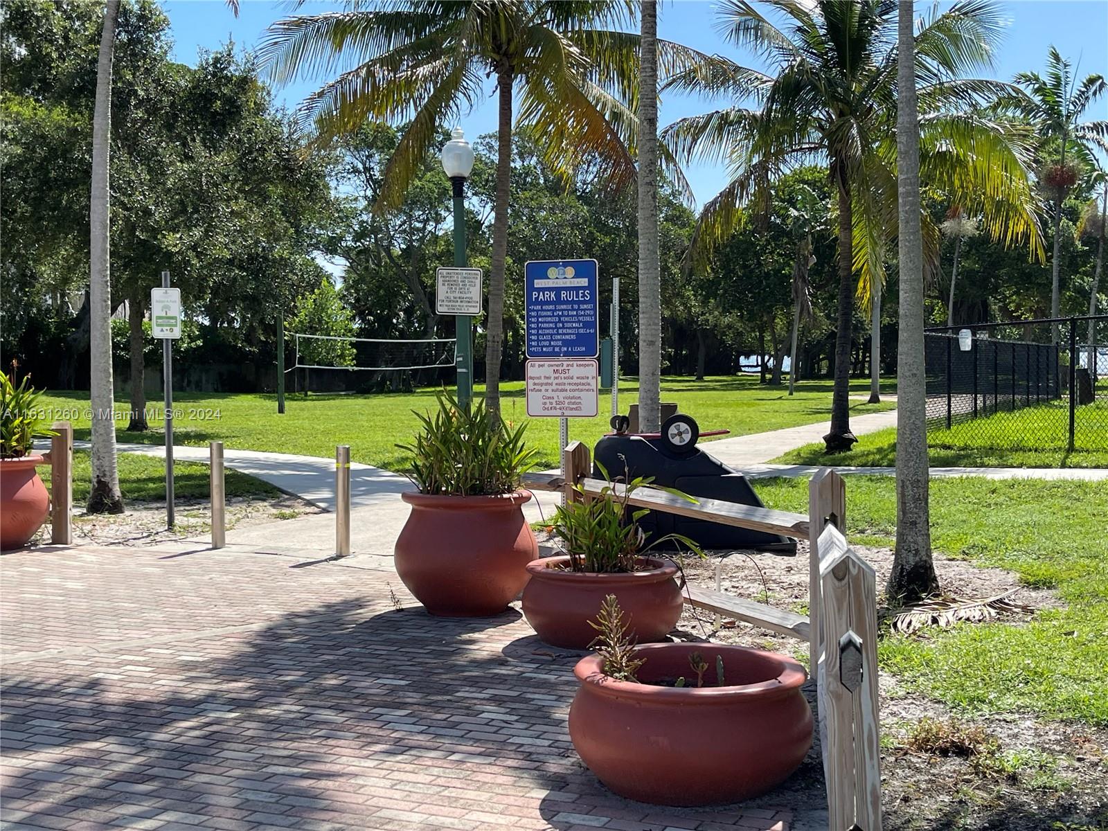 NORTH PALM BCH 3 - Residential Lease