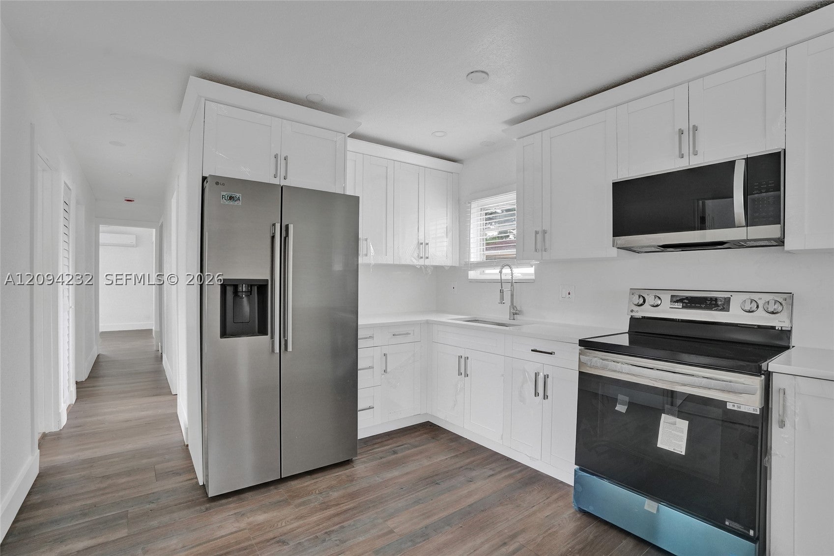 2910 NW 25th St, Fort Lauderdale, FL, 33311/$439,000 3 2910 NW 25th St