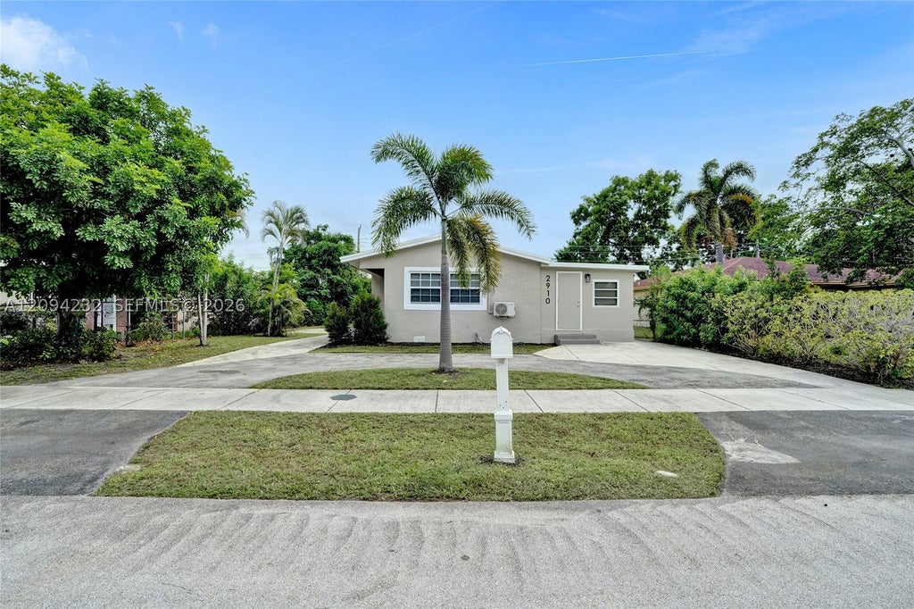 Photo of 2910 NW 25th St, Fort Lauderdale, FL 33311 (MLS # A12094232)