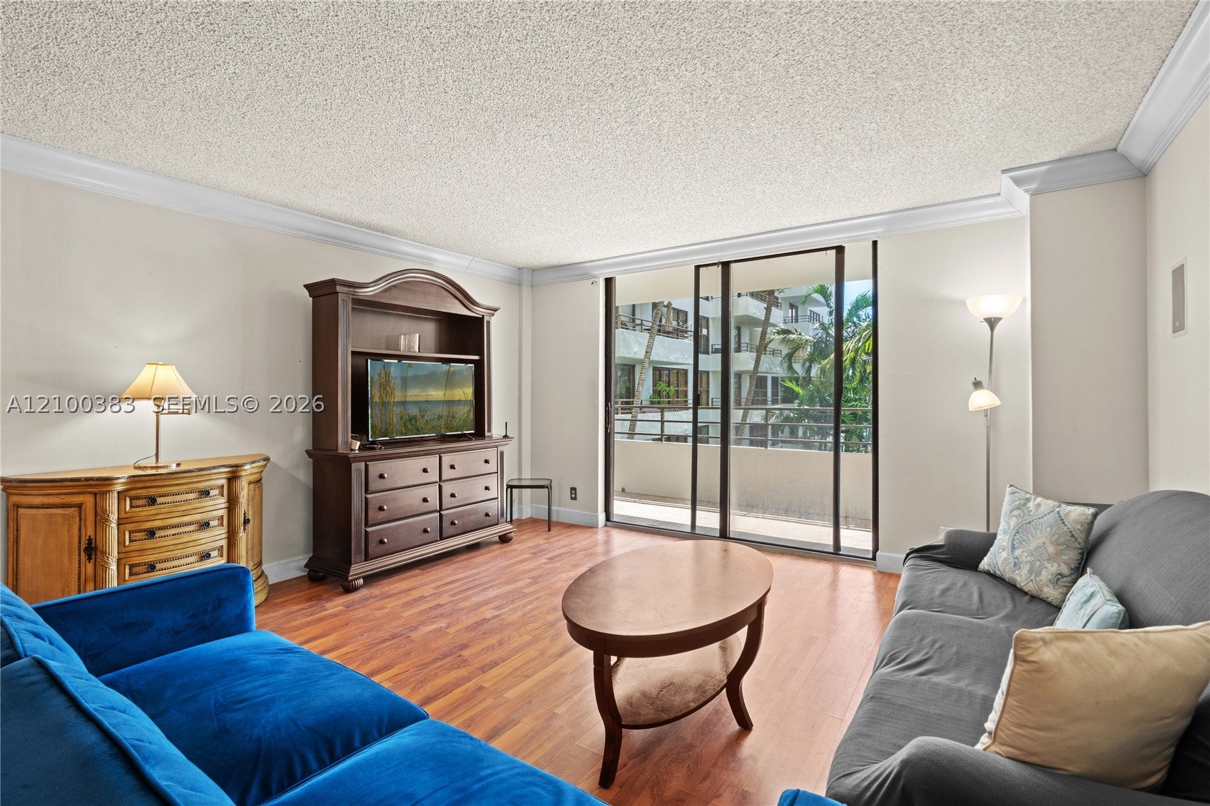 2500 PARKVIEW DR 517