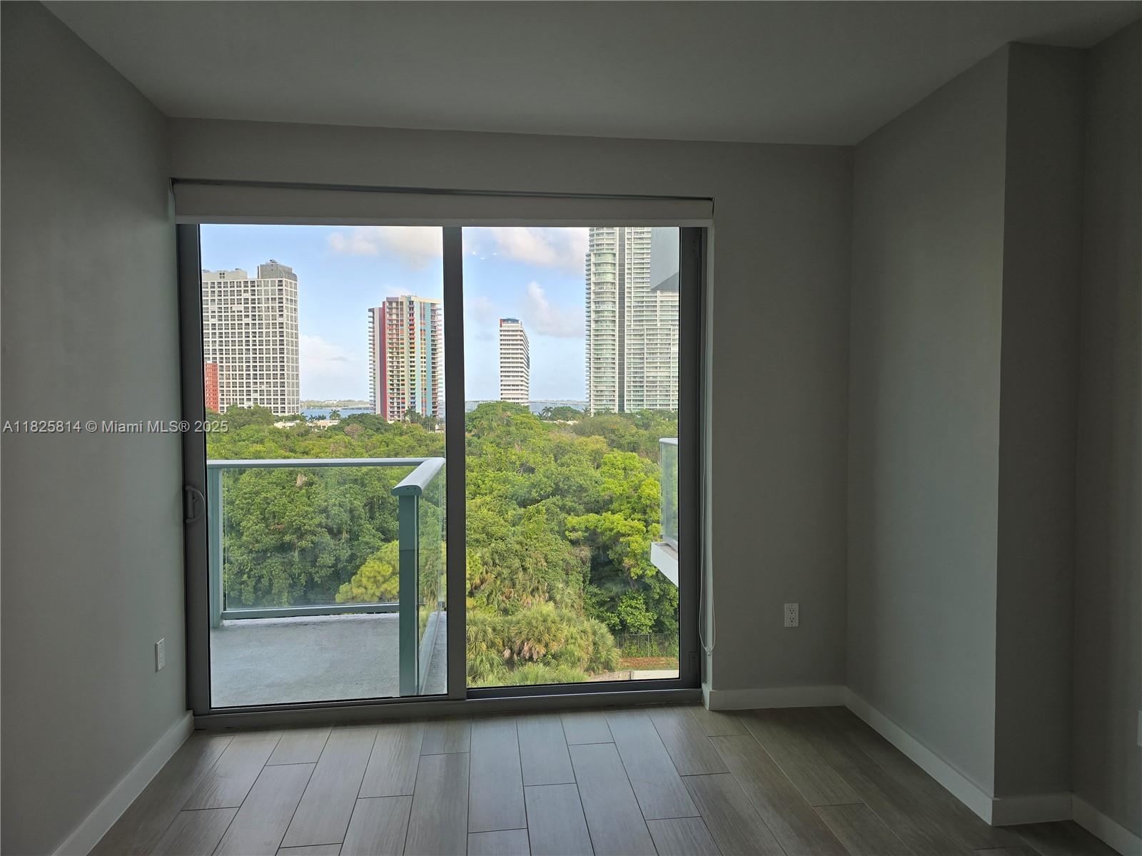 LE PARC AT BRICKELL CONDO - Residential