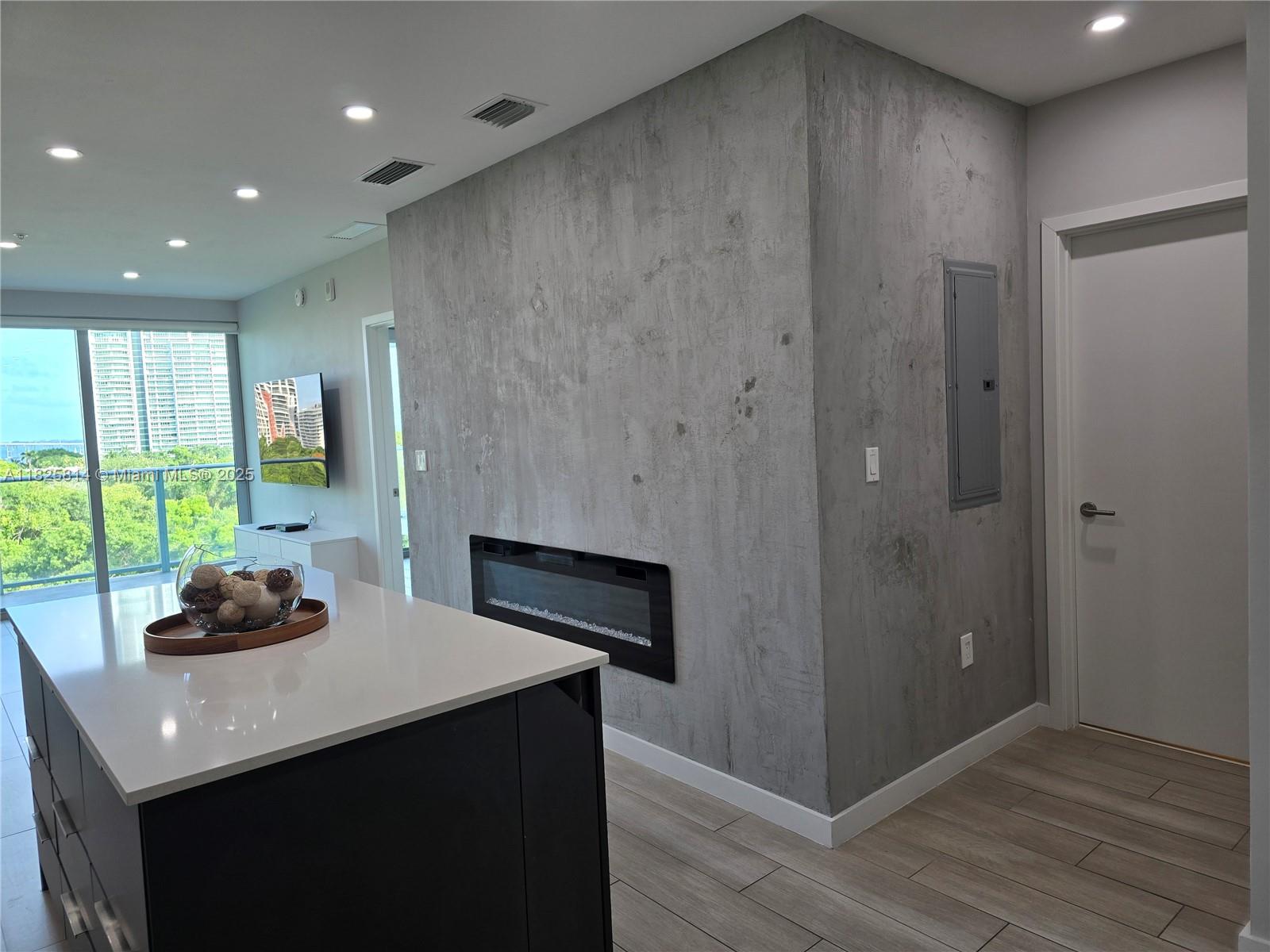 1600 SW 1st Ave 809