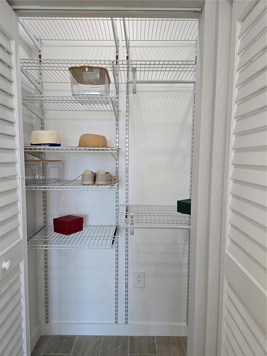 LE PARC AT BRICKELL CONDO - Residential