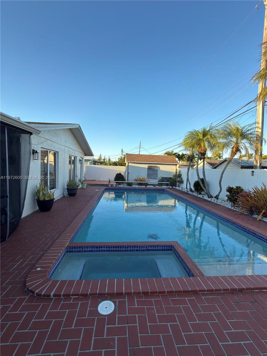 PALM SPRINGS NORTH SEC C - Residential