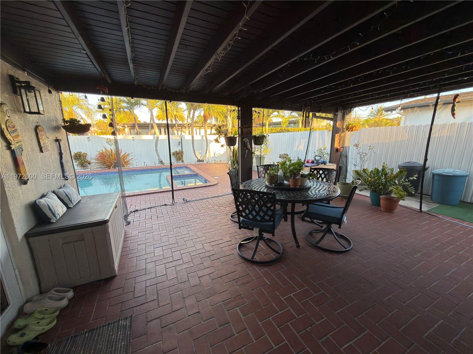 PALM SPRINGS NORTH SEC C - Residential