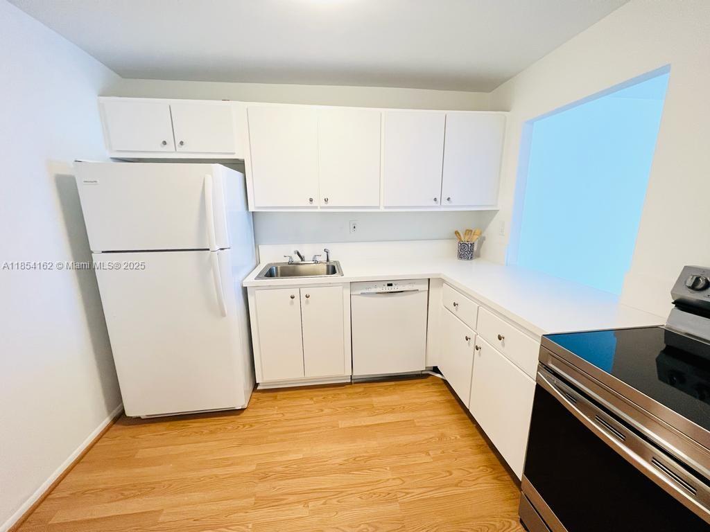 800 Parkview Dr 605