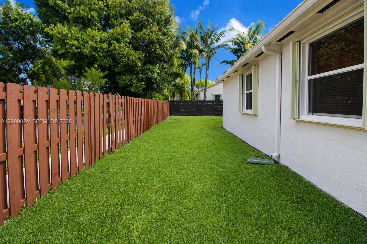 EMERALD OAKS - Residential