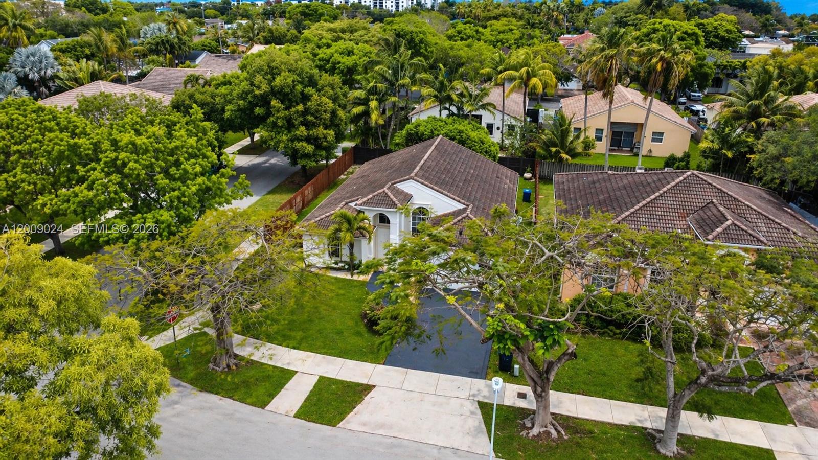 EMERALD OAKS - Residential