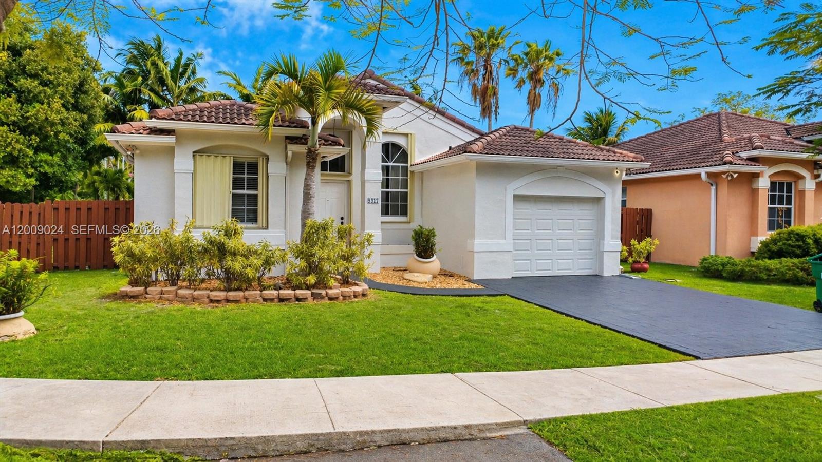 EMERALD OAKS - Residential