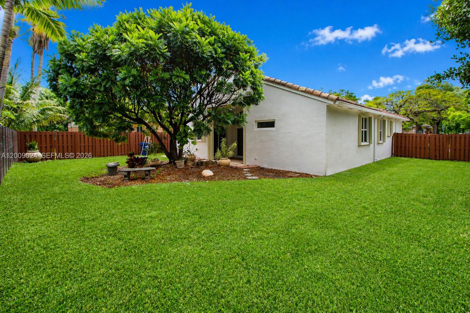 EMERALD OAKS - Residential