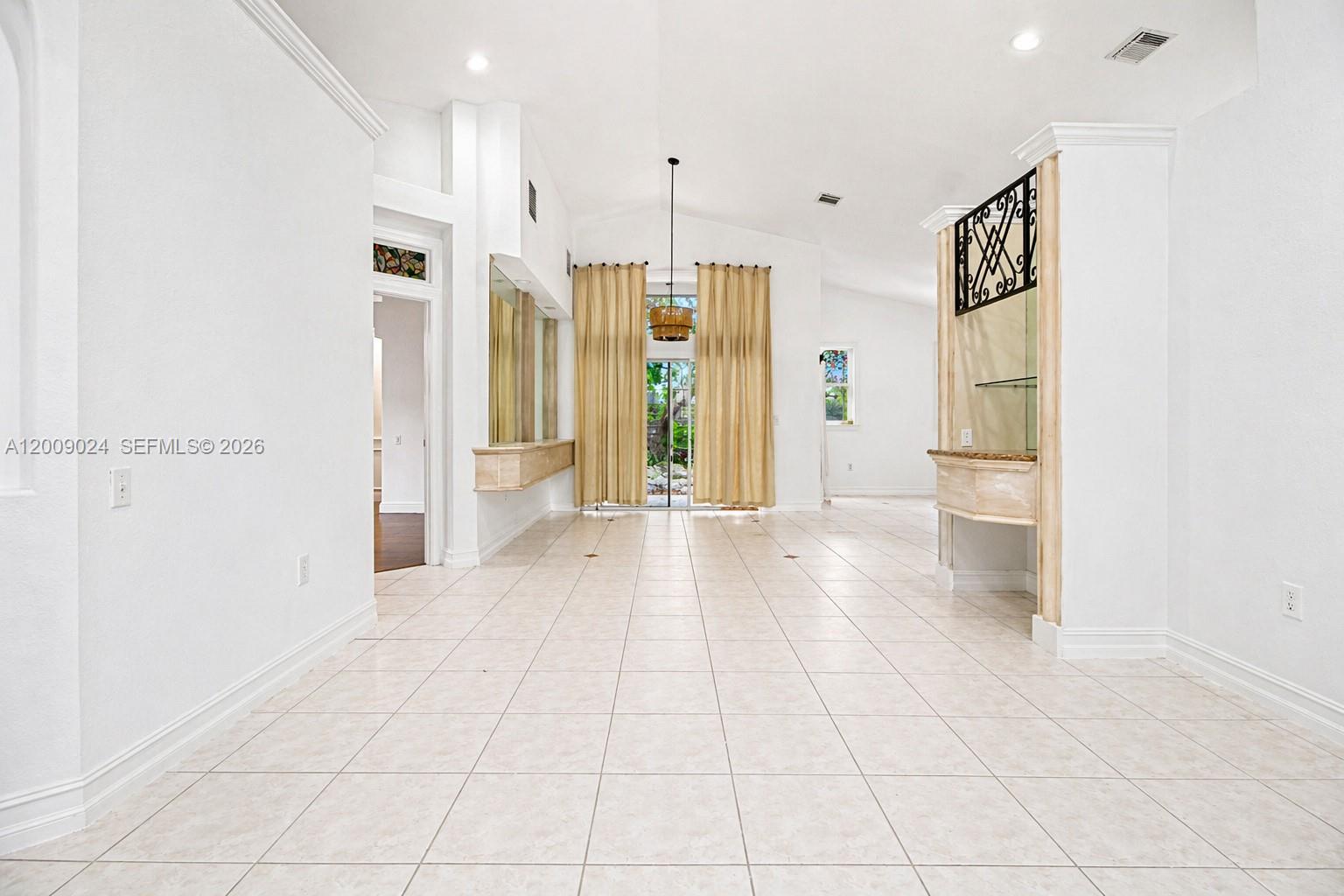 EMERALD OAKS - Residential