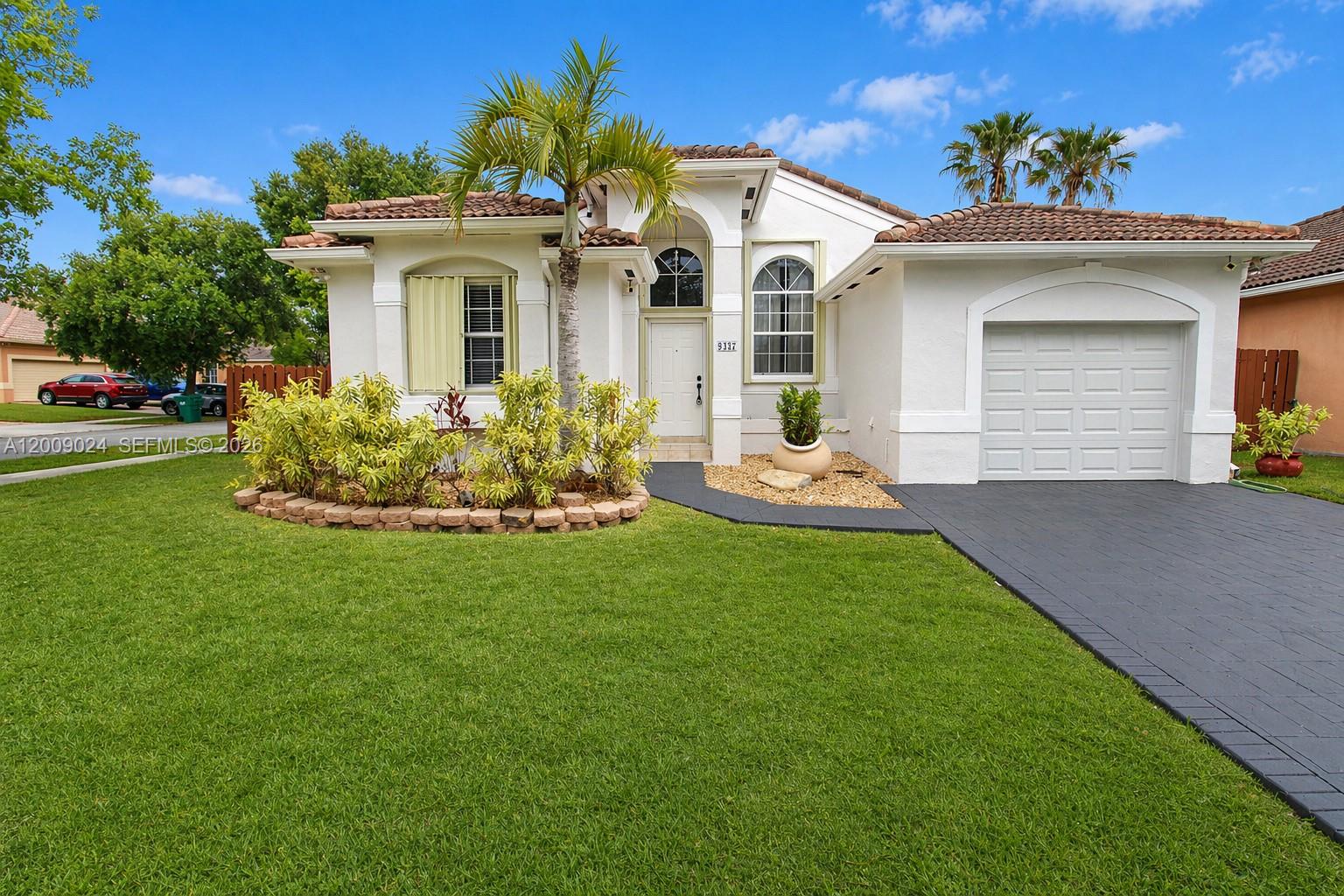 EMERALD OAKS - Residential