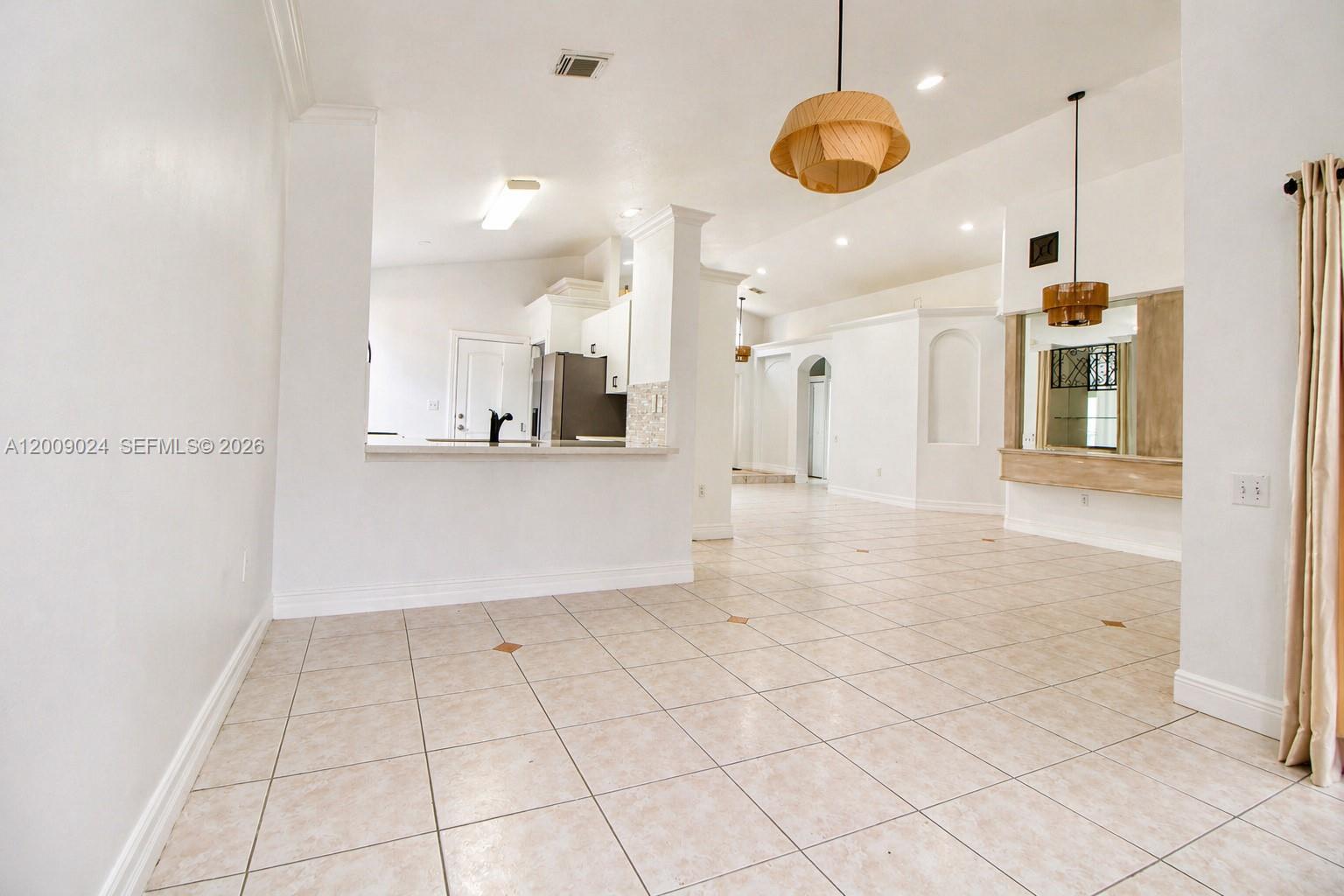 EMERALD OAKS - Residential