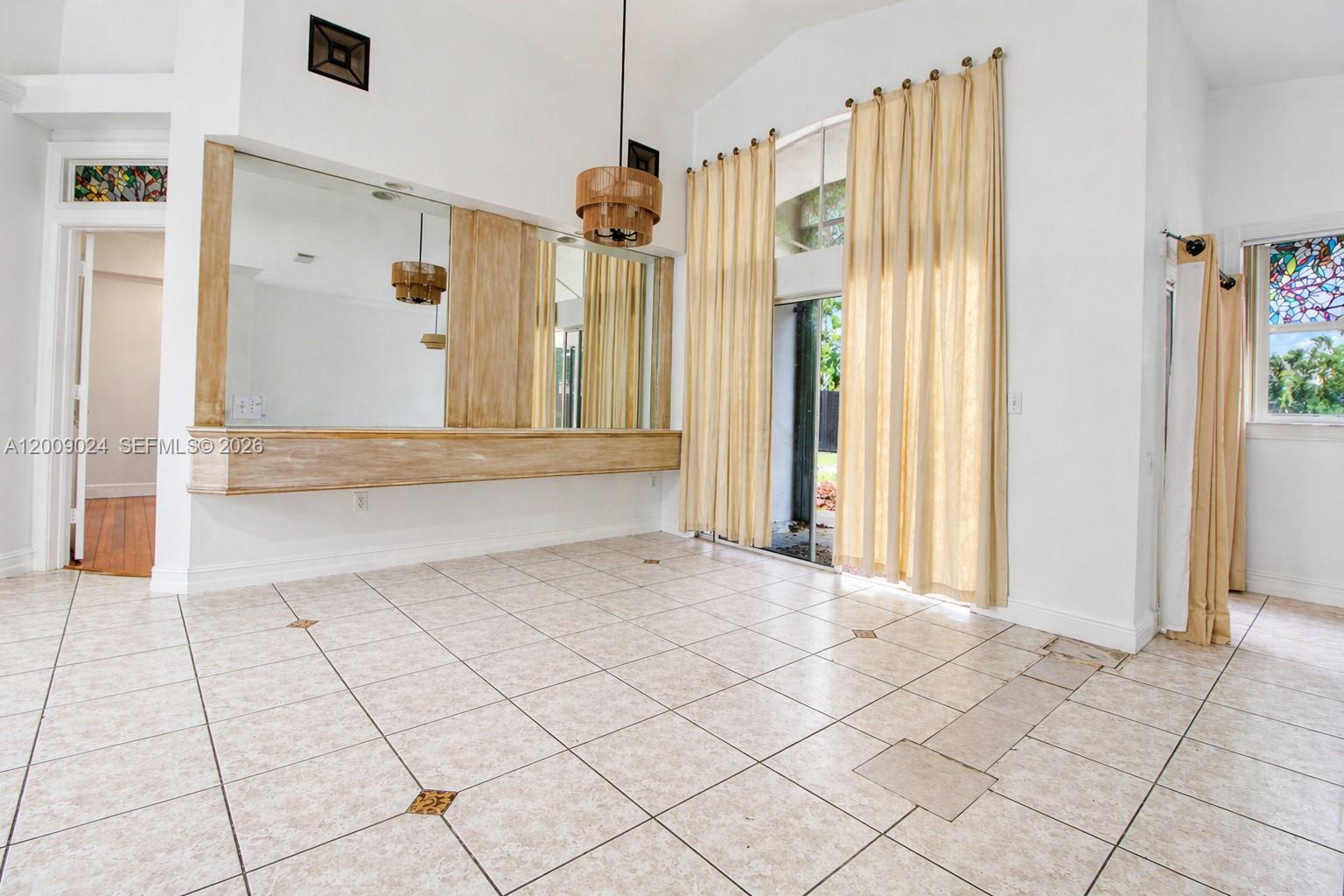EMERALD OAKS - Residential