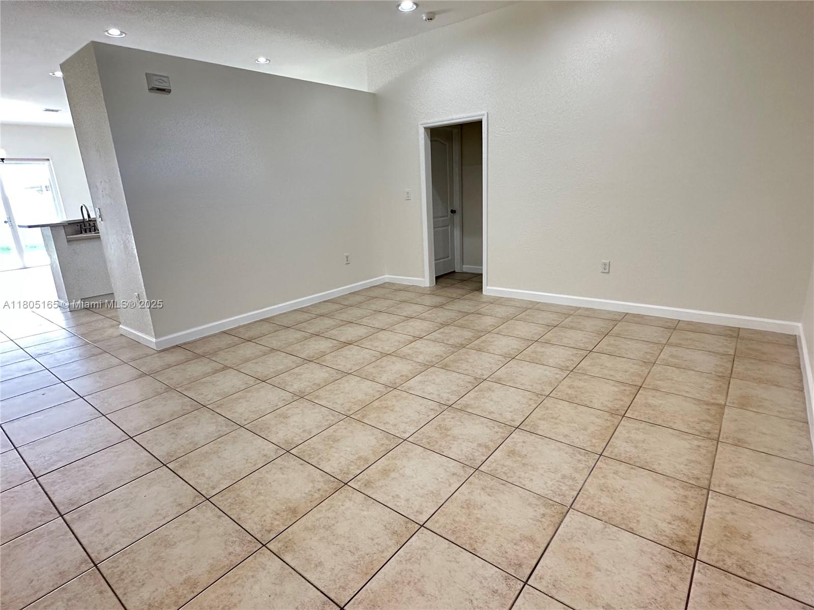 1365 SW 154th Ct
