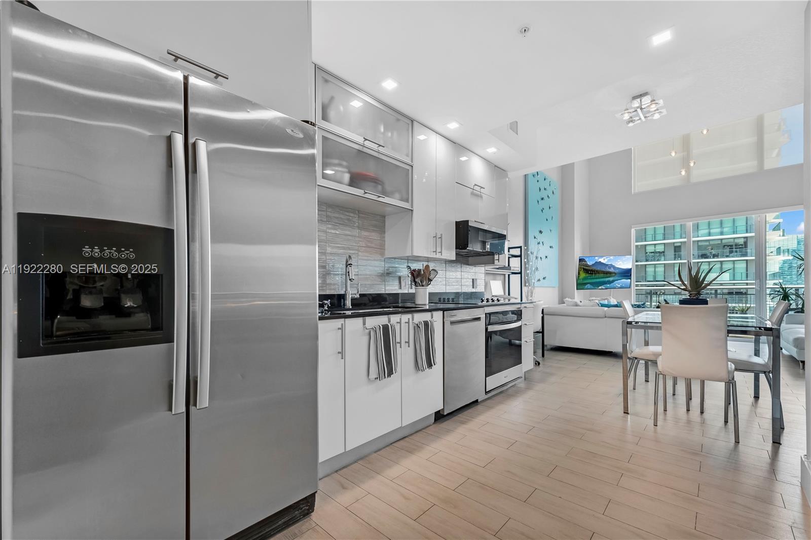 INFINITY AT BRICKELL COND - Residential